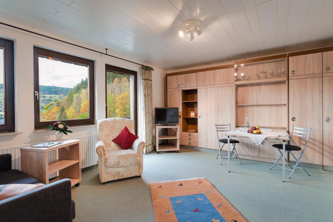 Cafe Alt Willingen Apartamento Exterior foto