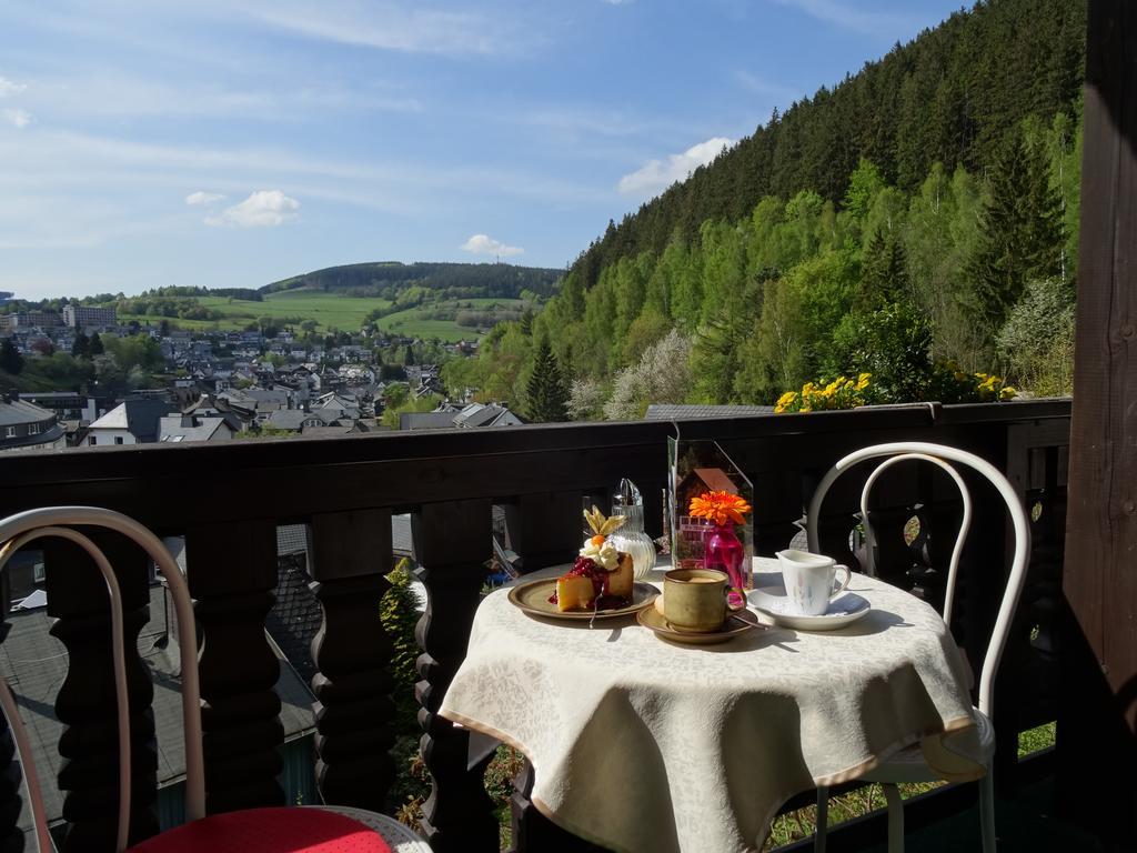 Cafe Alt Willingen Apartamento Exterior foto